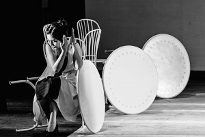 Ainhoa Blanco-Dúcar en un momento de la representación. (Fotografías: Francisco Blanco. LAU PHOTOGRAPHY MADRID).