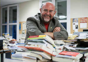 Antón Castro, autor de 'Cariñena'. (Fotografía de Olver Duch).