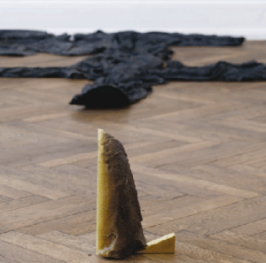 Armando Andrade Tudela Vista de instalación de la exposición On Working and Then Not Working, CRAC Alsace, 2018. © Aurélien Mole.