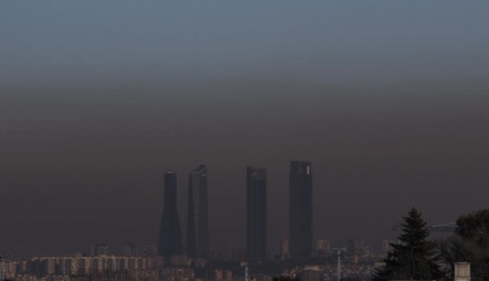 De Madrid al cielo tóxico: cómo afecta a nuestra salud la contaminación del aire