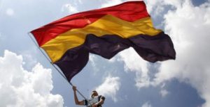 la III República única alternativa para dar satisfacción a las apremiantes necesidades sociales.