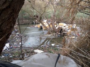 Ecologistas en Acción denuncia vertederos ilegales en el Parque Regional del río Guadarrama.