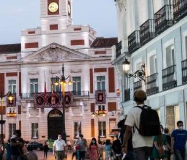 Nuevas restricciones por el avance de la COVID-19 en diez localidades de la Comunidad de Madrid, incluida la capital