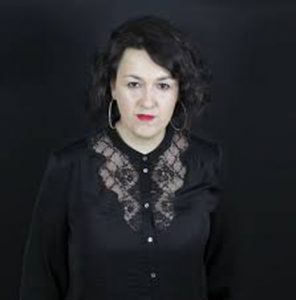 La escritora Tere Susmozas, autora de Estación intemperie.