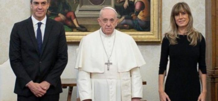 La humillación de Canosa o la sumisión al Vaticano