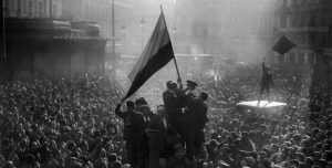 Alfonso. Proclamacion de la Republica 14 abril 1931 © Alfonso. VEGAP, Madrid, 2021.