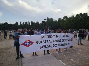 Manifestación de los afectados por la Línea 7b de Metro de Madrid.