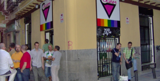 Local de COGAM en la calle Puebla 9, local, de Madrid. (Metros: Gran Vía, Callao, Chueca).