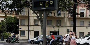 Ecologistas en Acción denuncia la inacción ante las olas de calor por parte del Ayuntamiento de Madrid.