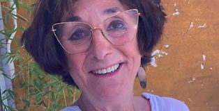 Acaba de publicar Manifiesto del surrealismo. Cien años después, en la editorial Akal.
