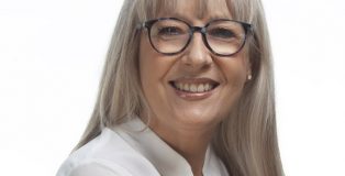 Carmen Canet publica ‘Telegramas’, su nuevo libro de aforismos